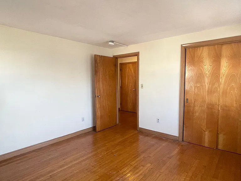 55 Kendall St #6 — Photo 9