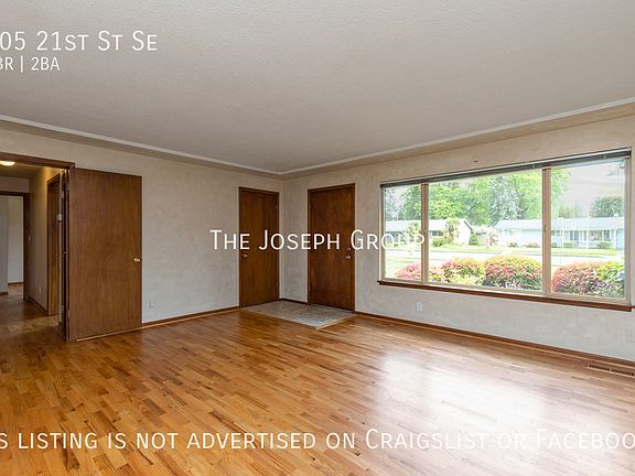 4th image of 605 21st St SE