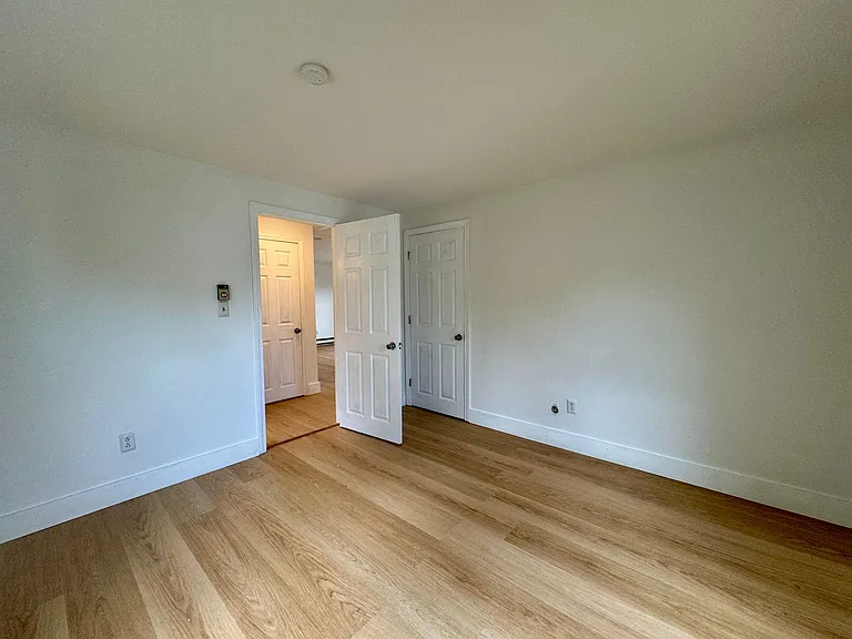 27 Minott St #7 — Photo 10