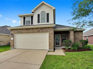 3033 Boxwood Springs Ln, Dickinson, TX 77539