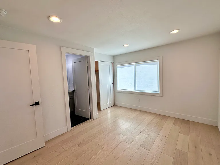 4336 Toland Way — Photo 30