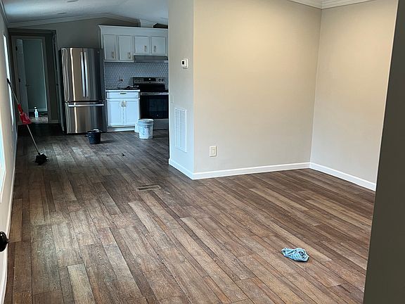 2nd image of 3381 Windy Hill Rd