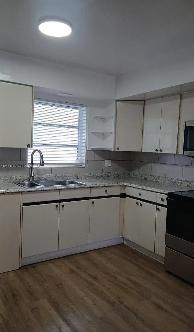 1 bed, 1.0 bath, $1,475 — Photo 3