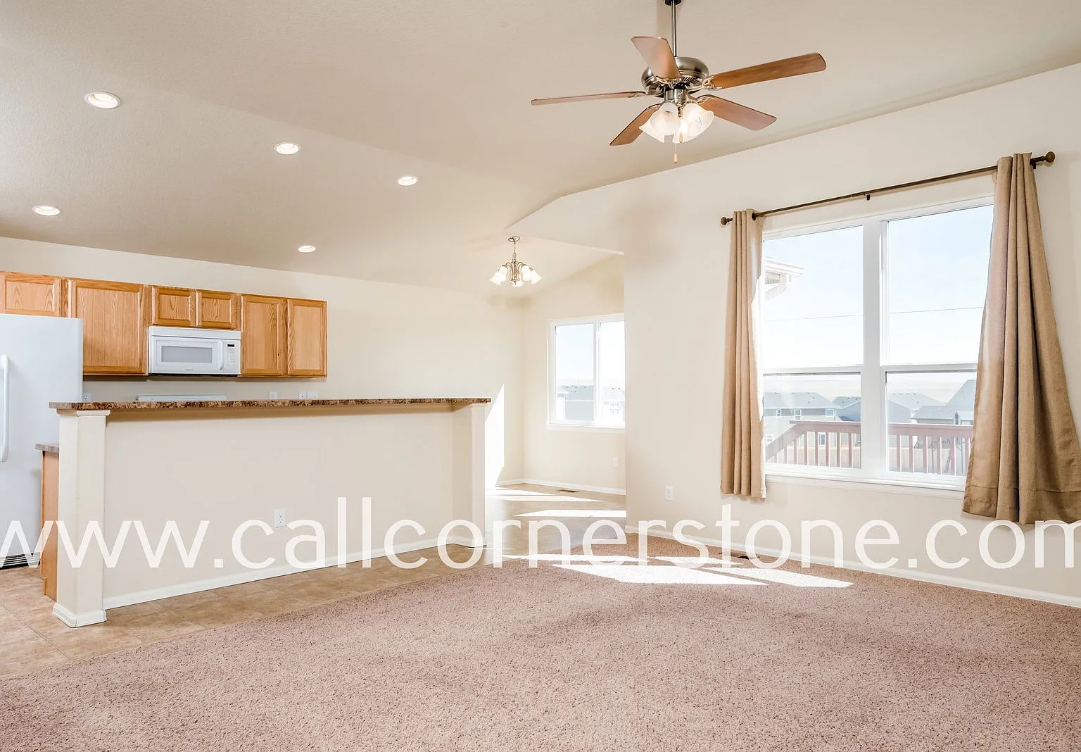 3 bed, 2.0 bath, 2864 sqft, $2,272 — Photo 4