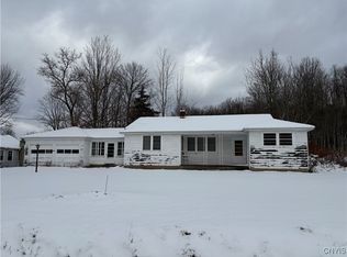 9585 Roberts Rd, New hartford, NY 13413