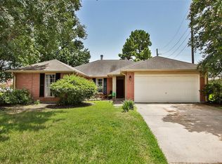 826 N Sky Dr, Houston, TX 77073