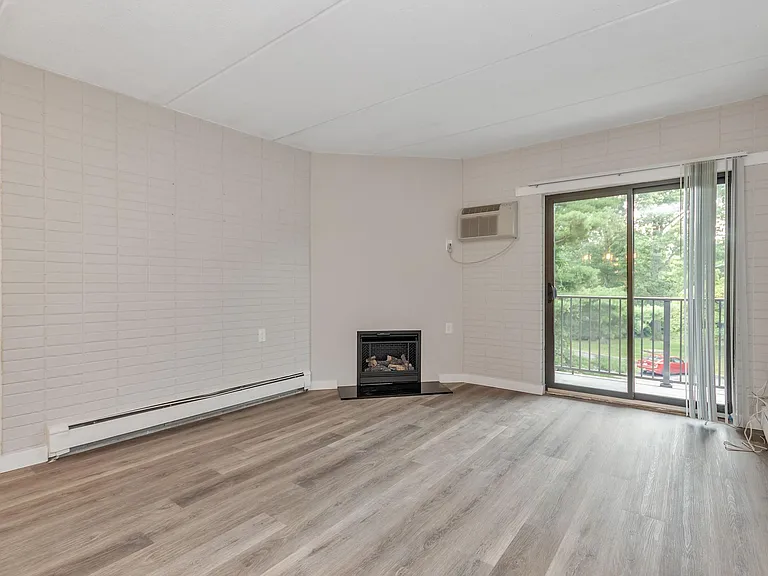 Chelsea Ridge Apartments — Photo 7