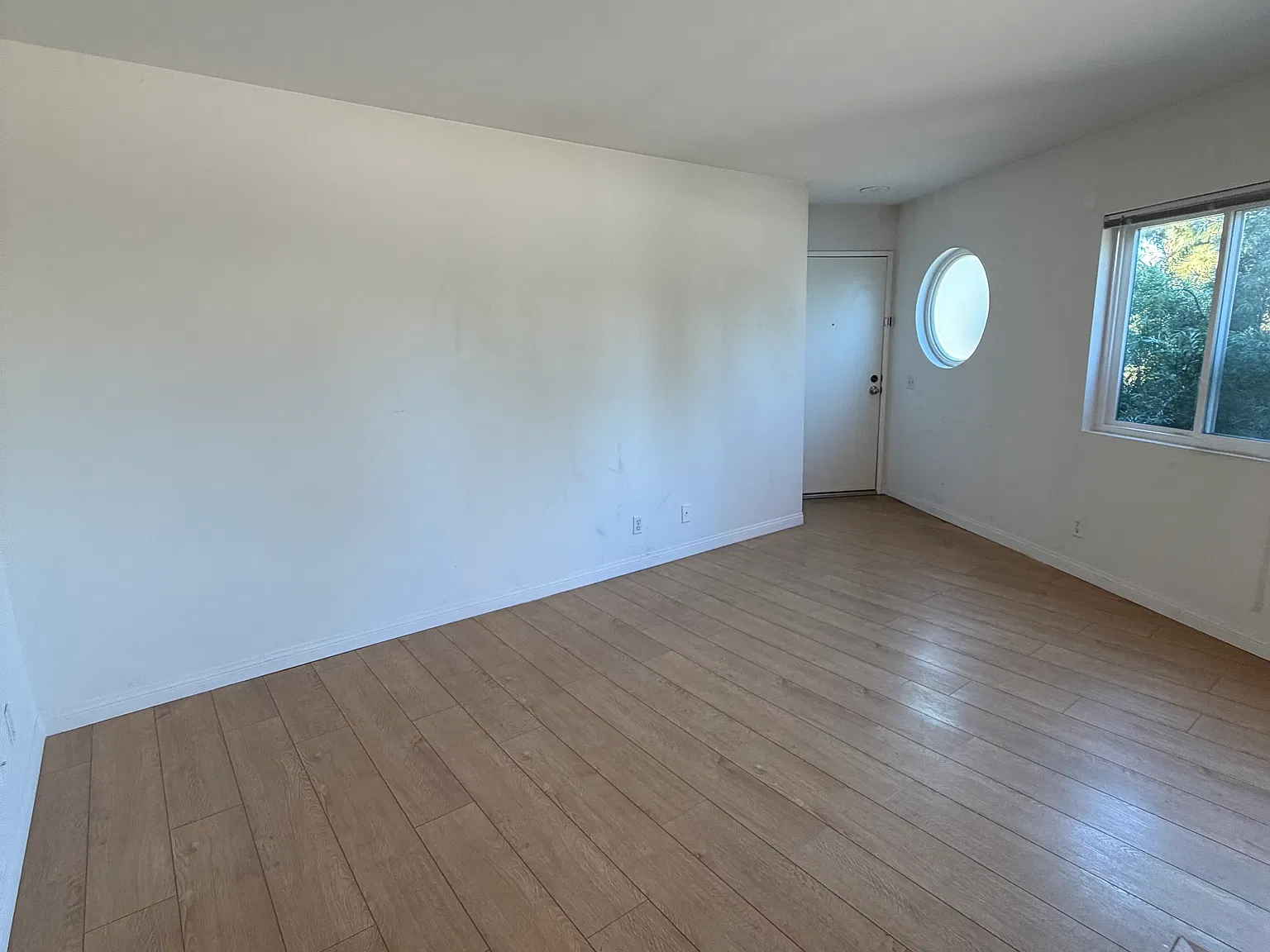 1 bed, 900 sqft, $2,375 — Photo 4