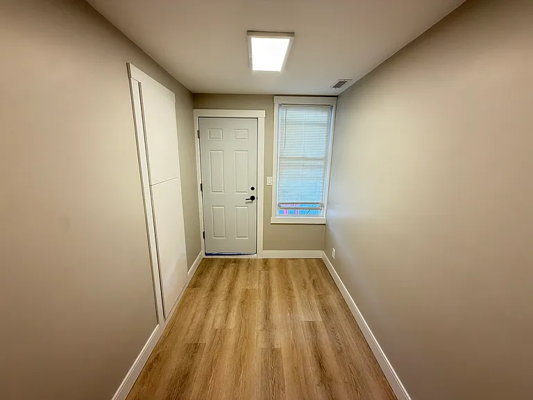 4 Adams St #4 — Photo 10
