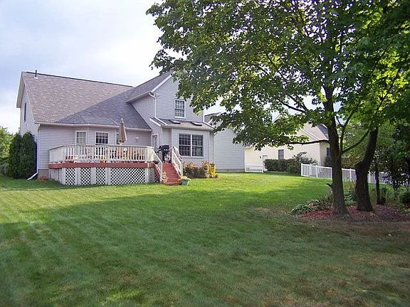 3rd image of 3126 Peterboro Dr