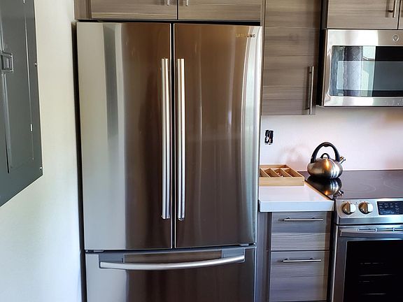 3rd image of 750 Powderhorn Ln APT J-4