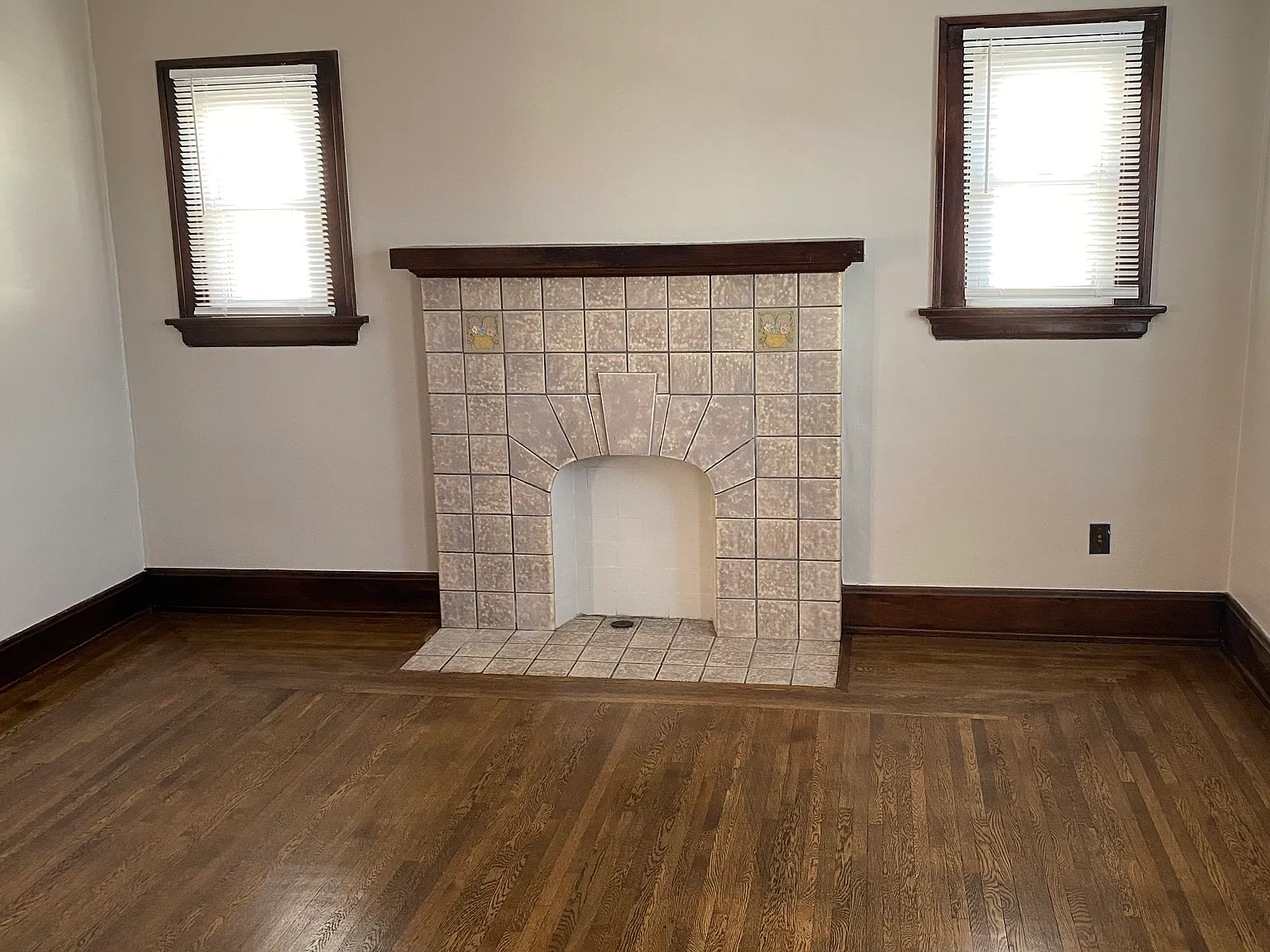 1 bed, 800 sqft, $1,290 — Photo 3