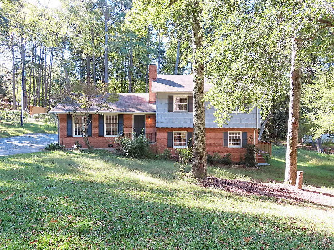 4 bed, 2020 sqft, $2,500 — Photo 1