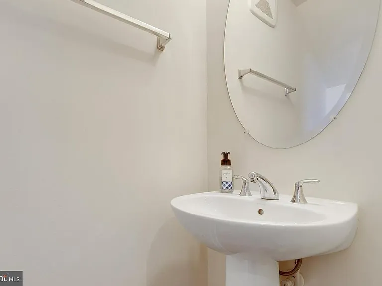 10342 Ratcliffe Trl — Photo 5