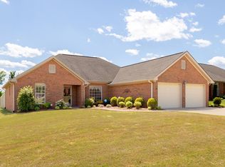 207 Julie Ct, Florence, AL 35630
