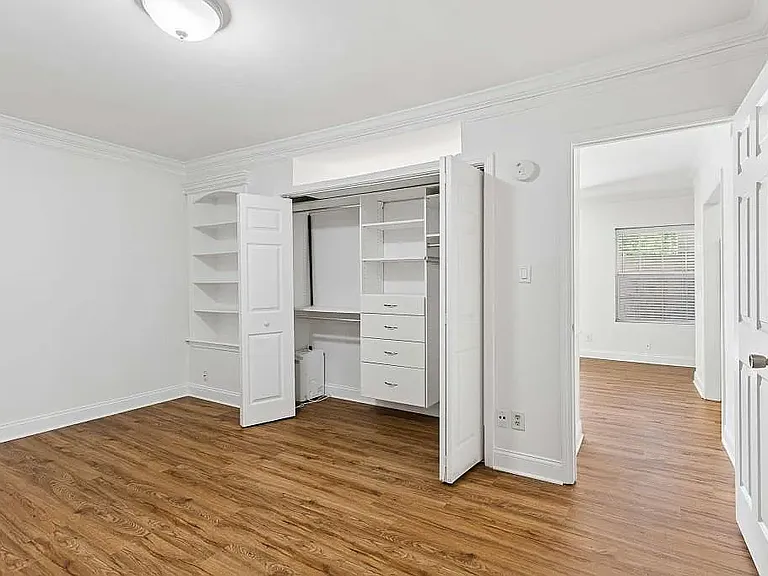 6980 Roswell Rd #C13 — Photo 24