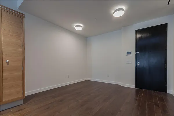 Rented by Douglas Elliman | media 32