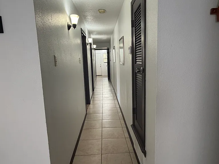 217 E Castellano Dr #A — Photo 9