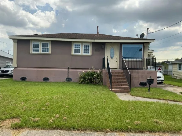 2520 Rose Dr, Gretna, LA 70053