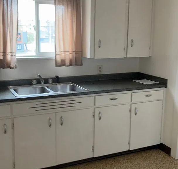 860 Central Ave — Photo 9