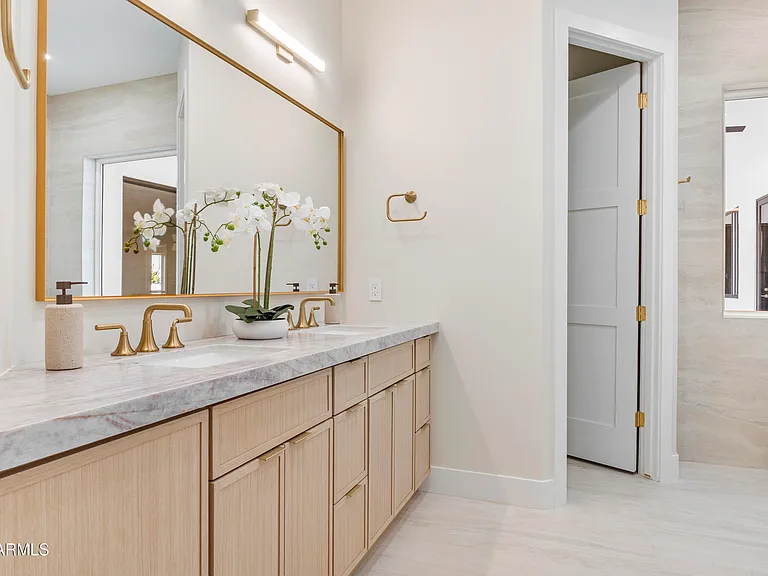 5540 E Dahlia Dr — Photo 26