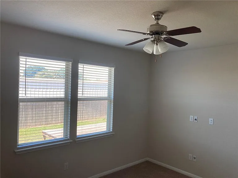 480 Triumph Rd — Photo 10