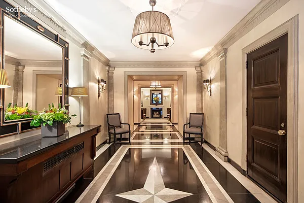 Sold by Sotheby's International Realty | media 22