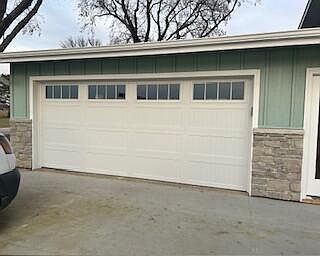 2nd image of 5411 Navajo St