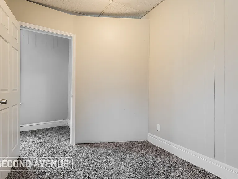 2302 Bolling Ave — Photo 16