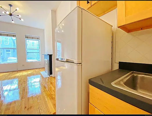 Rented by Corcoran | media 33