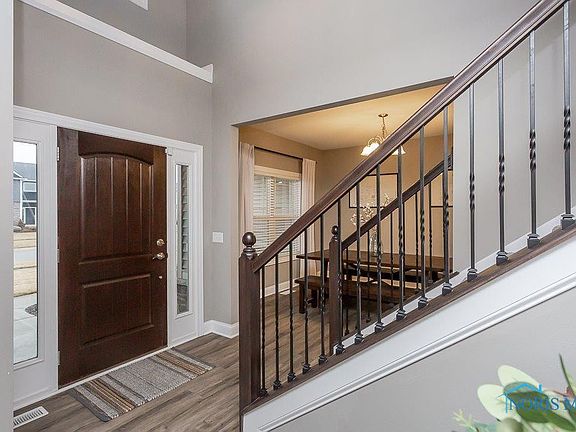 4th image of 1483 Blackhawk Dr