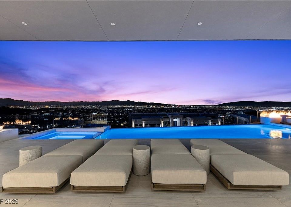 615 Scenic Rim Dr, Henderson, NV 89012 | MLS #2745426 | Zillow