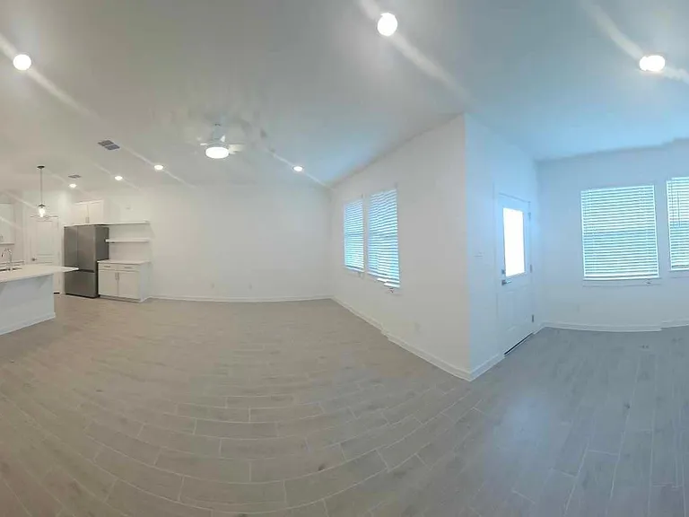 8442 Bay Oaks Dr — Photo 6