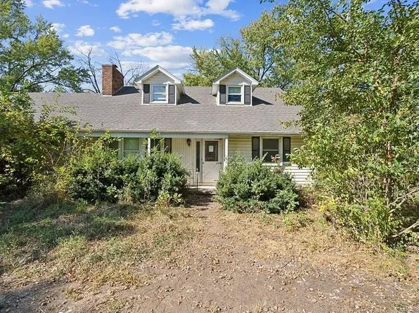 2754 Garden Ave, Janesville, IA 50647