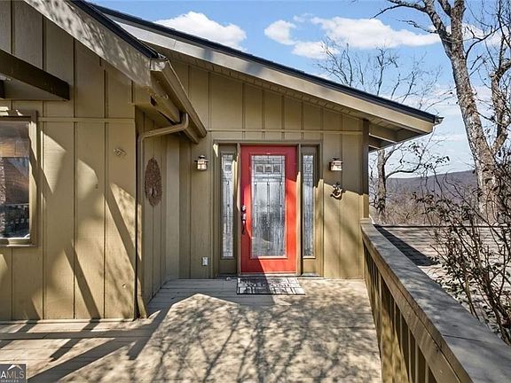 4th image of 360 Locust Trl