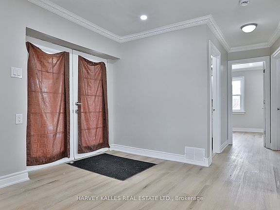 2nd image of 1239 Jane St
