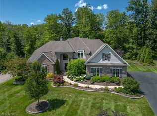 17300 Tall Tree Trl, Chagrin Falls, OH 44023