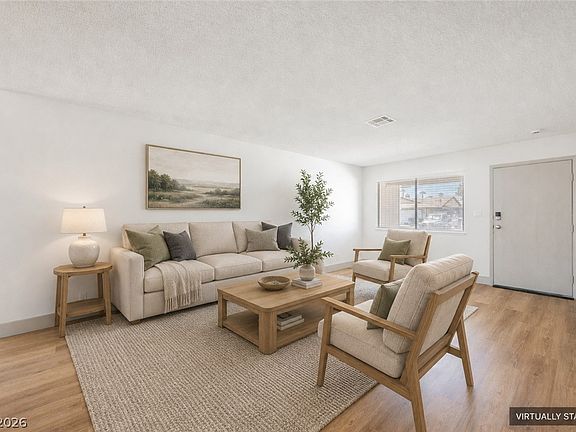 4th image of 2705 Valparaiso St