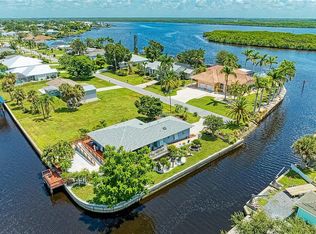 3493 Peace River Dr, Punta Gorda, FL 33983