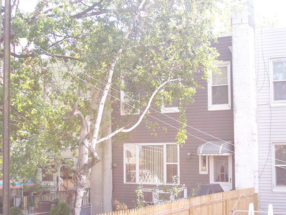 2nd image of 6439 Admiral Ave