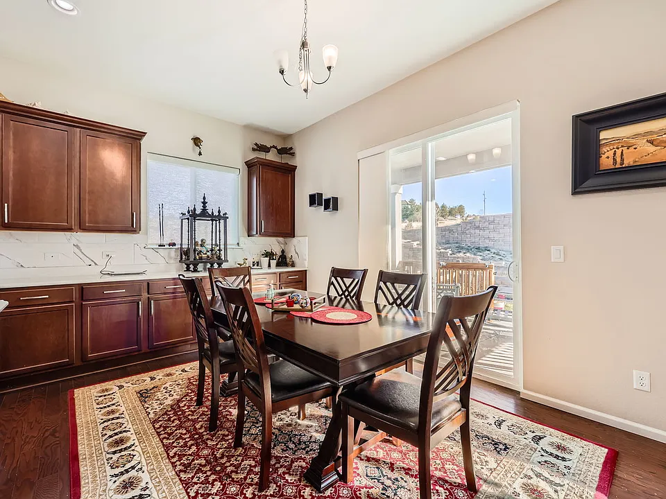 12928 Bridge View Ln
