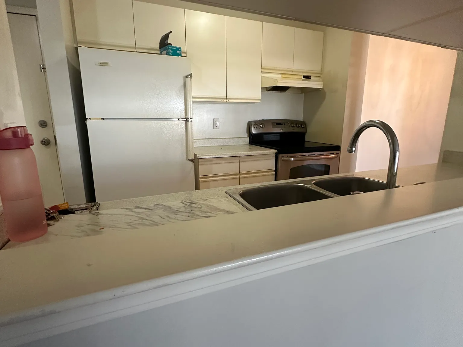 3 bed, $1,800 — Photo 1