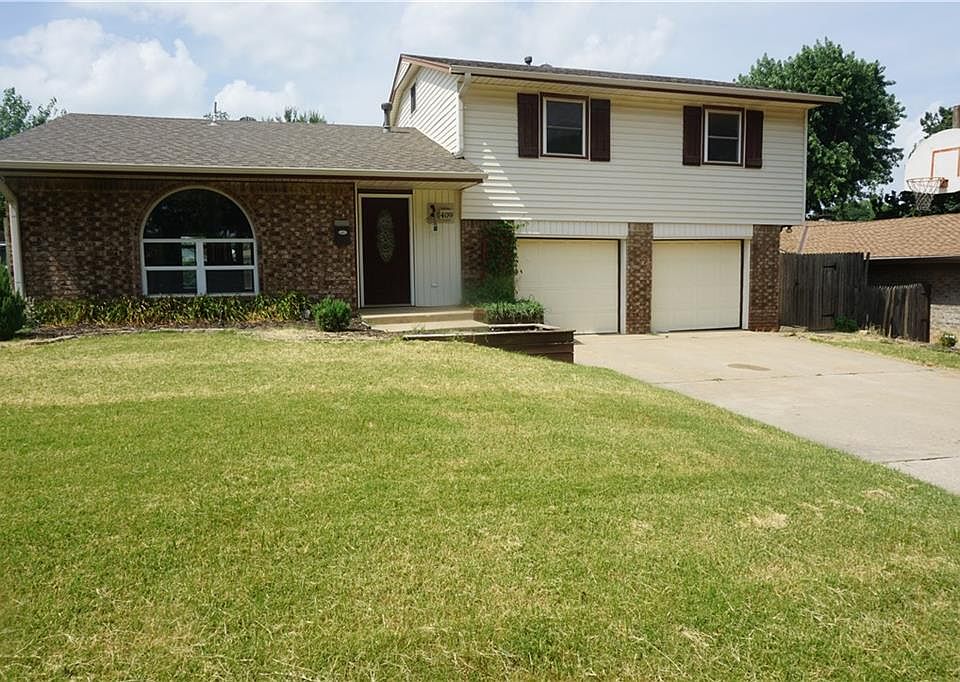 1st image of 409 Kingston Dr