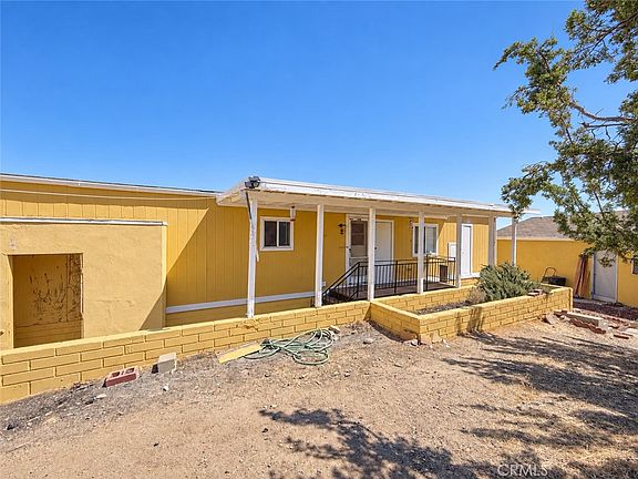 5th image of 2142 Trinity Rd