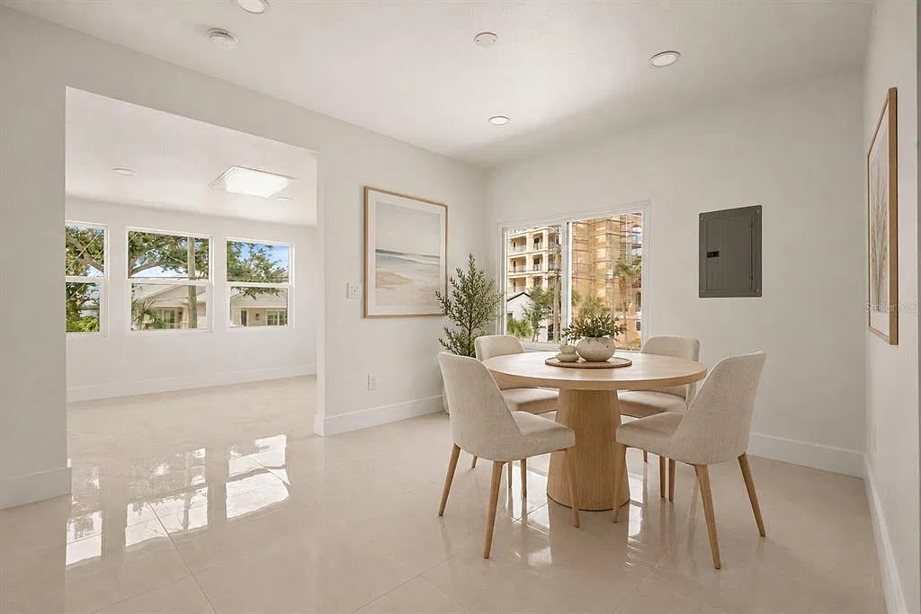 2 bed, 1.0 bath, 1046 sqft, $1,995 — Photo 3