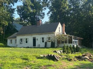 184 Phoenixville Rd, Chaplin, CT 06235