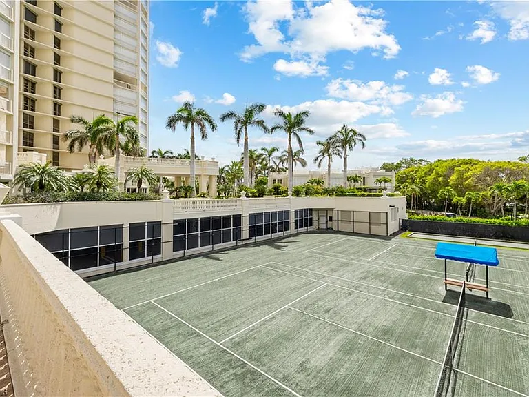4021 Gulf Shore Blvd N #1804 — Photo 45