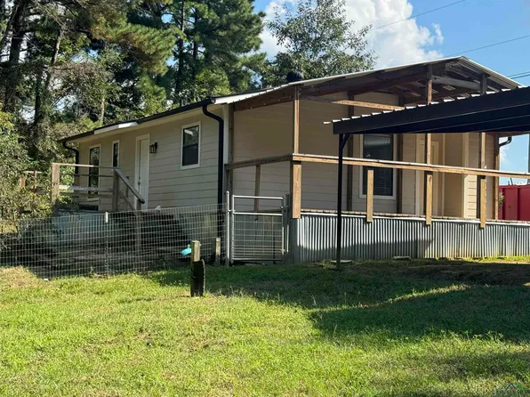 1227 N Point Pleasant Rd, Gladewater, TX 75647