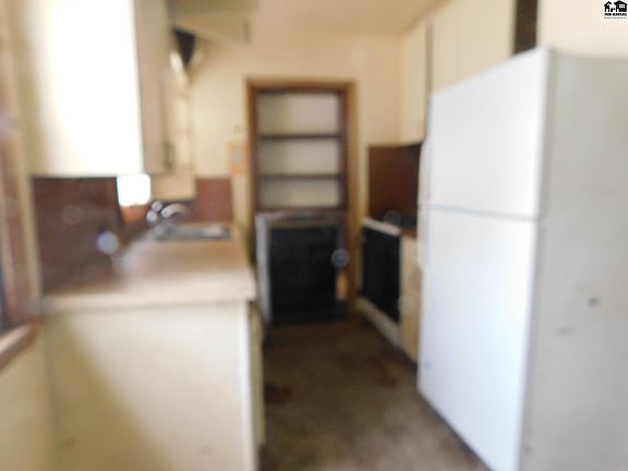 4th image of 324 N Howard St