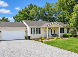 6153 Mad River Rd, Hillsboro, OH 45133
